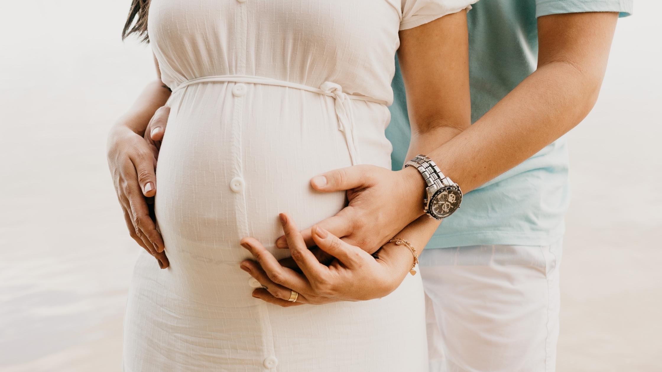 When Should You Do a Pregnancy Announcement